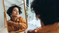 Mit (t)együnk, ha hormonális aknéval küzdünk? Szakértő válaszol