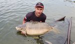 Złowił karpia - giganta. Ryba pana Jakuba ważyła aż 24 kg!