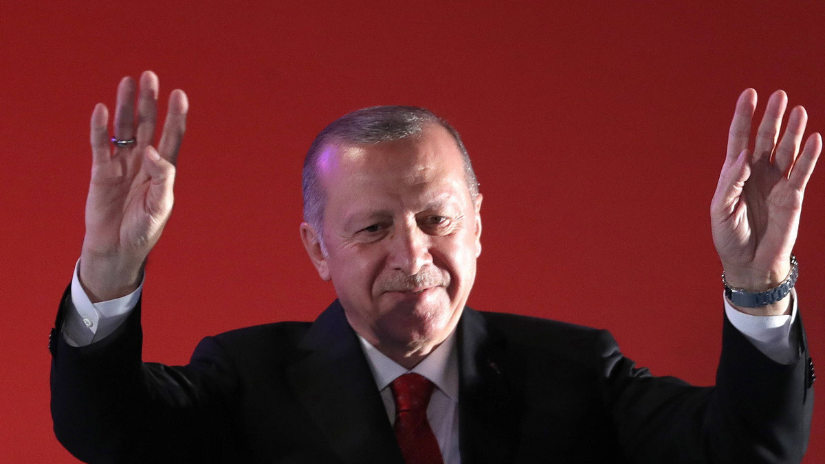Erdogan chce więcej pieniędzy od UE, by zatrzymać uchodźców w Turcji