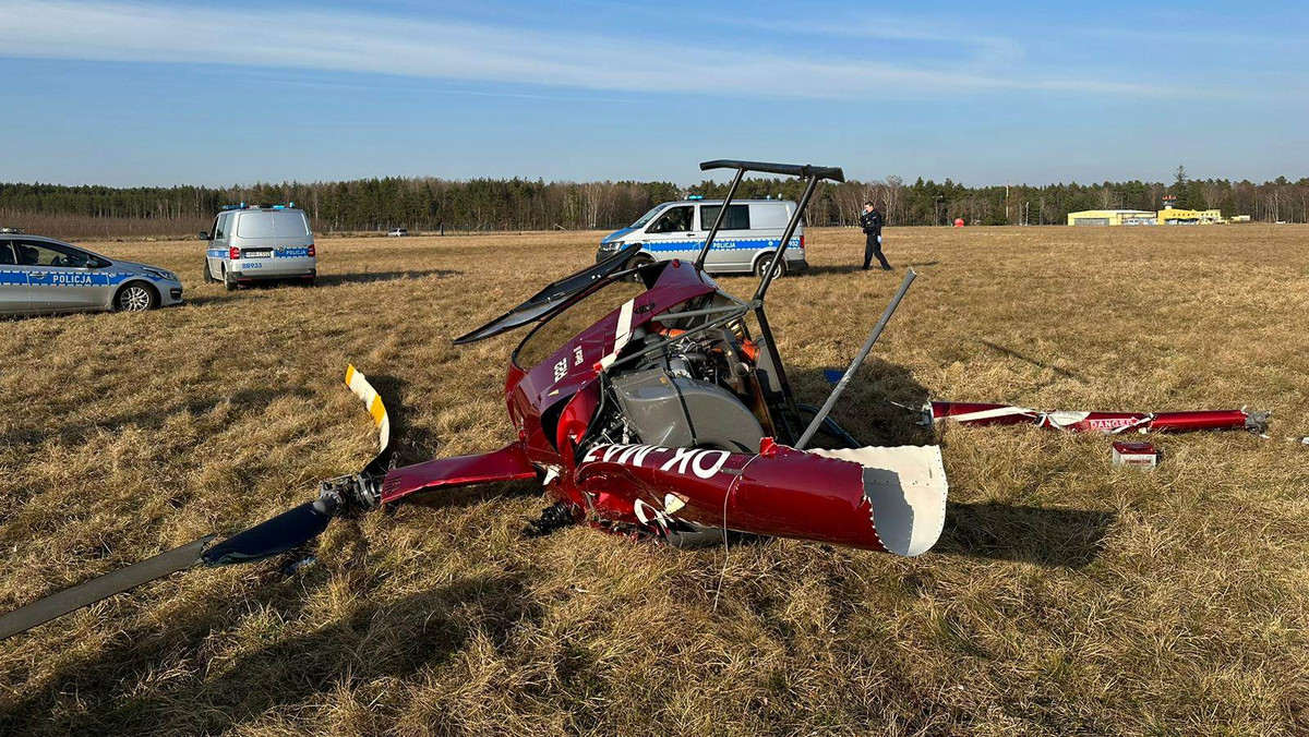 Do katastrofy doszło około godziny 14.30 na lotnisku w Lubinie. Śmigłowiec spadł na ziemię najprawdopodobniej podczas lądowania. Pilot wyszedł z maszyny o własnych siłach. Jego życiu nie zagraża niebezpieczeństwo.