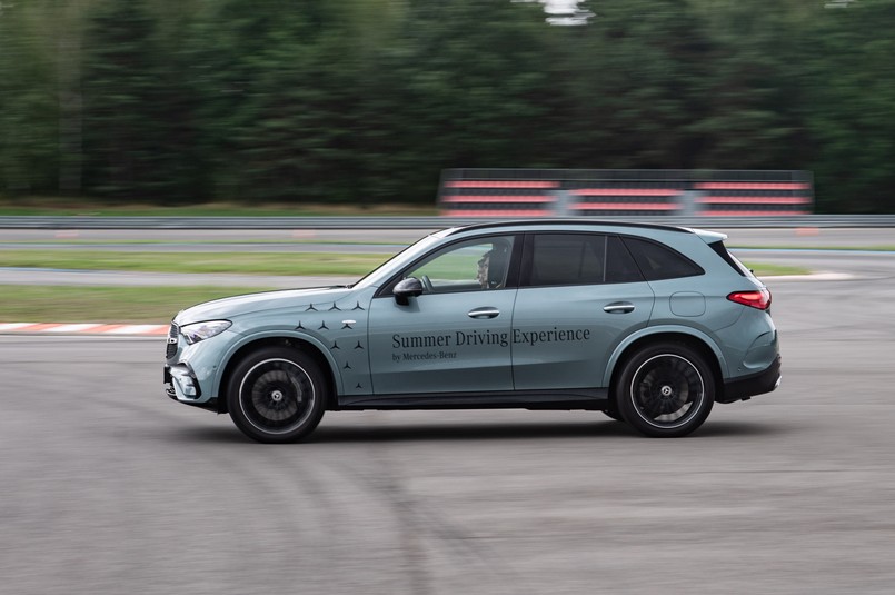 Summer Driving Experience by Mercedes-Benz