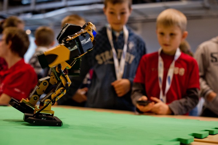 7. Aby zwiększyć efektywność, warto inwestować nie tyle w technologie, ile w ludzi.