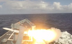 Tak załoga fregaty ORP Pułaski testowała rakiety SM-1 [GALERIA]