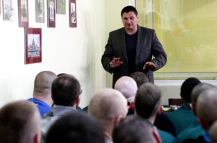 Andrzej Gołota najpierw trafił do więzienia, potem modlił się na Jasnej Górze