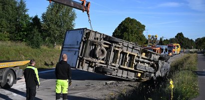 Do tej tragedii jechali druhowie Karolina i Łukasz, gdy spotkała ich śmierć. Zdjęcia wywołują ciarki