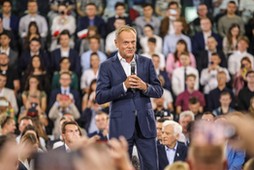 Donald Tusk na konwencji PO w Radomiu