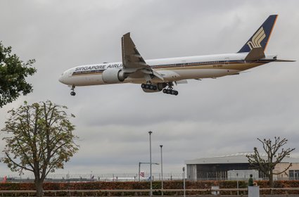 Silne turbulencje w samolocie lecącym z Londynu. Jedna osoba nie żyje