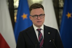 Szymon Hołownia spędził Dzień Dziecka z córką w szpitalu. 'Ela sporo w ostatnich dniach przeszła'