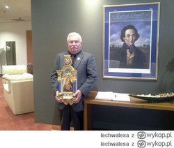 Perypetie byłego prezydenta. Wałęsa uratował Matkę Boską z... toalety