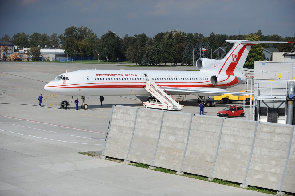 WARSZAWA SAMOLOT TU-154M WRÓCIŁ DO POLSKI