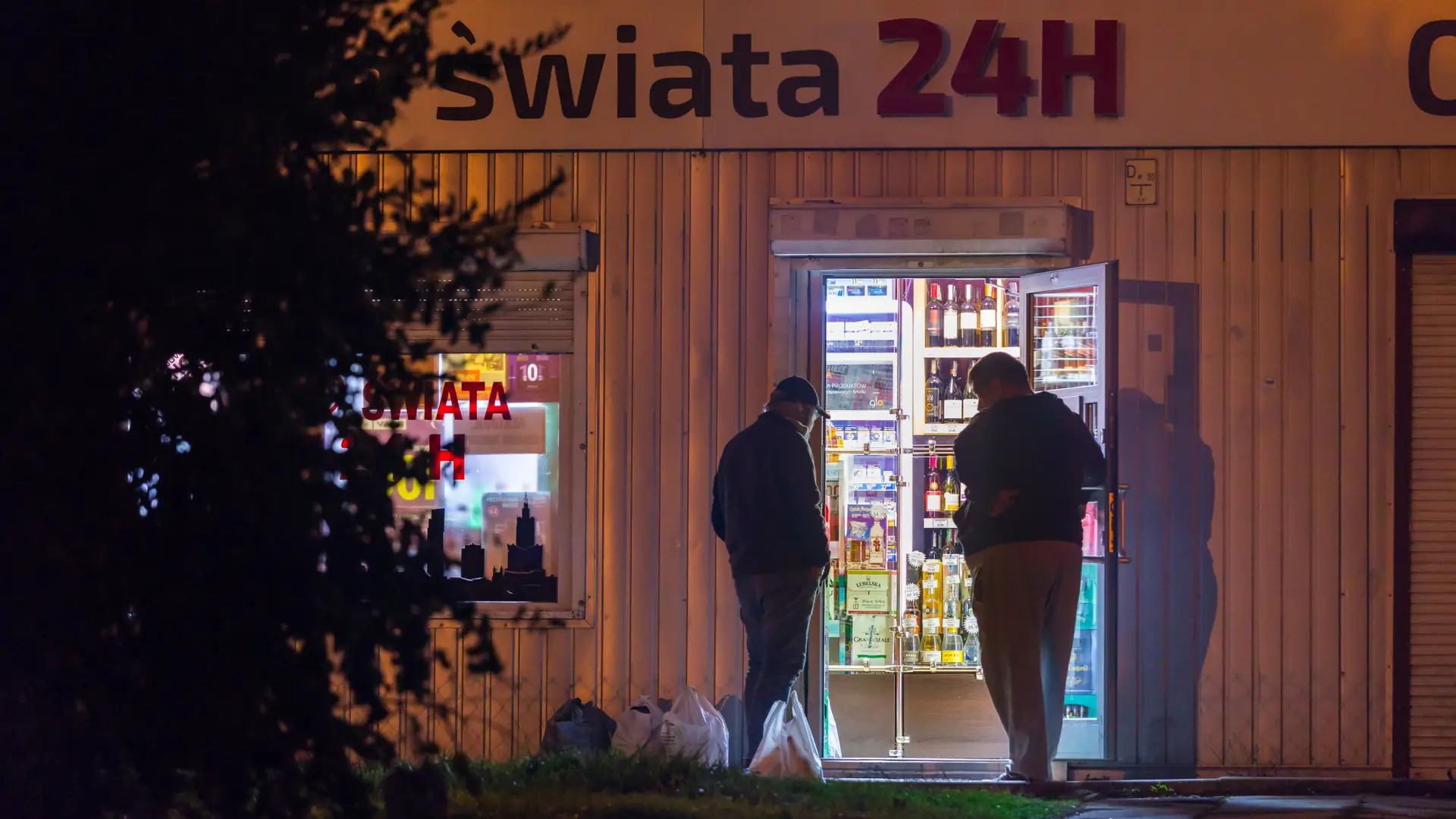 Mieszkańcy chcą ograniczenia nocnej sprzedaży alkoholu. Miasto myśli nad uchwałą