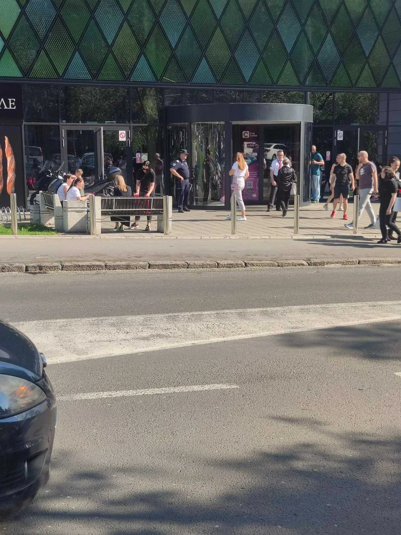 Beo šoping centar: Evakuacija posetilaca