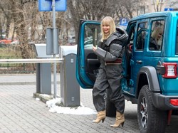 Usta na pierwszym planie - udany eksperyment Agnieszki Woźniak-Starak? FOTO