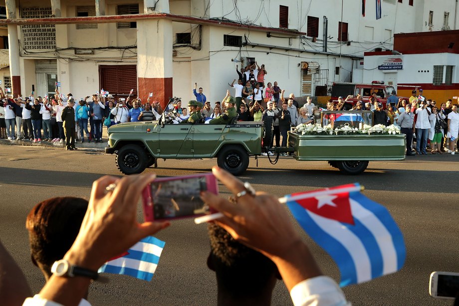 Siostra Fidela Castro, Juanita, zapowiedziała, że nie pojawi się na pogrzebie. Mieszka na Florydzie i od dawna sprzeciwia się reżimowi na Kubie