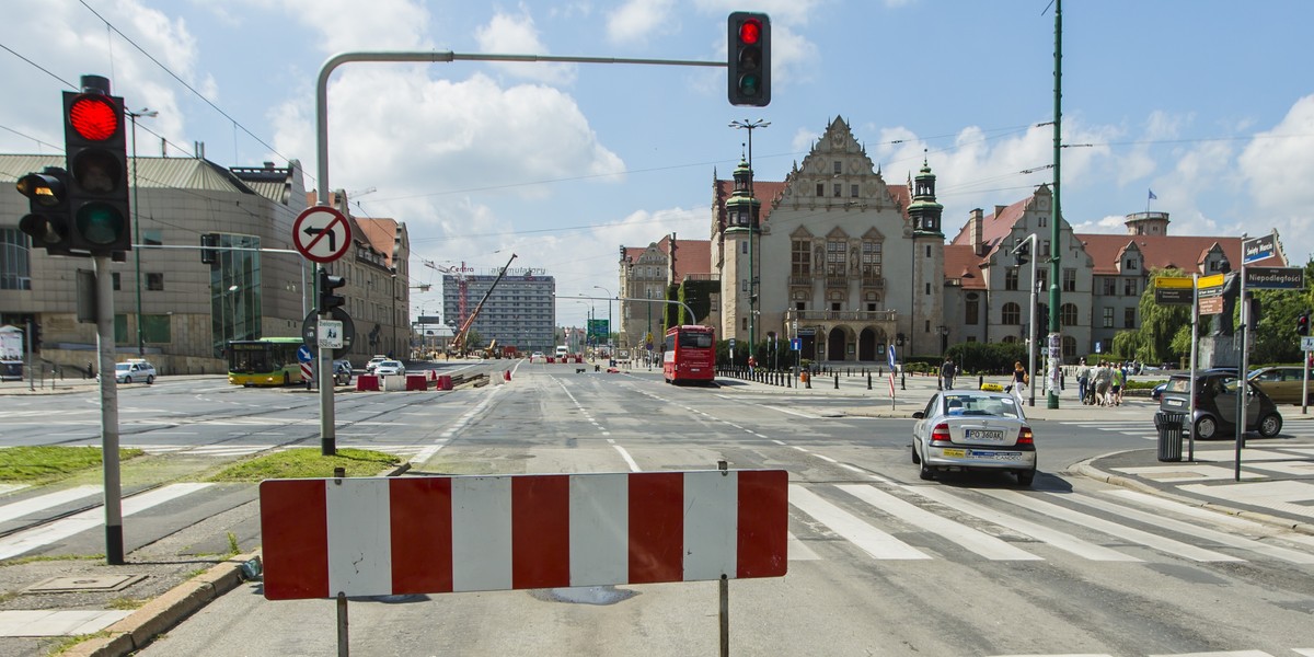 Skrzyżowanie Niepodległości i św. Marcin