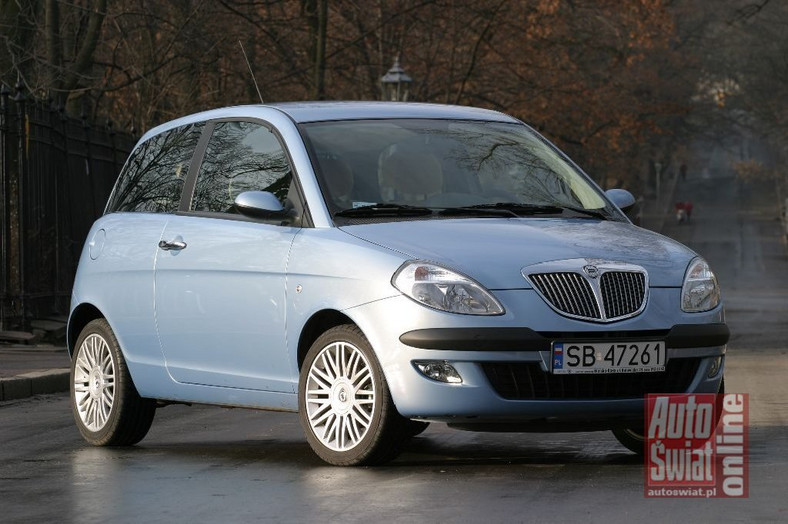 Lancia Ypsilon