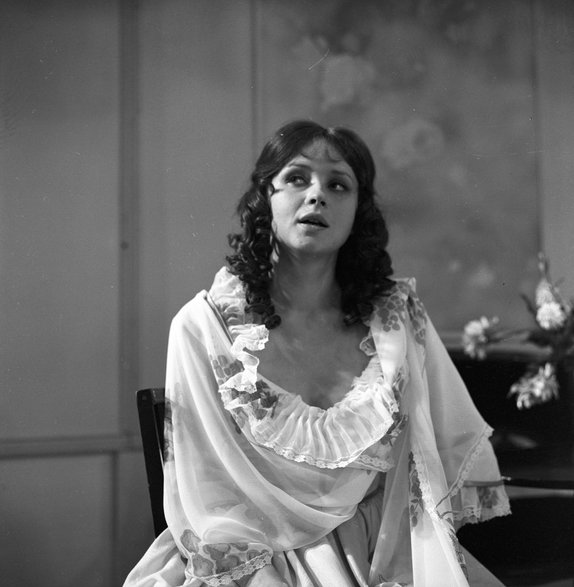 Joanna Szczepkowska w spektaklu "Lato w Nohant", reż. Olga Lipińska, Teatr Telewizji TVP (1980)