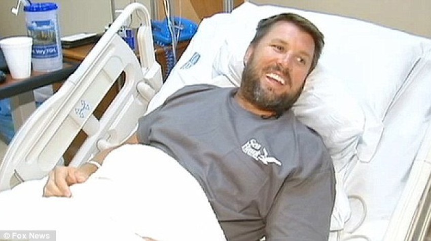 Erik Nori u bolnici posle napada ajkule: Dobro da je živ (FOTO: Foks njuz)