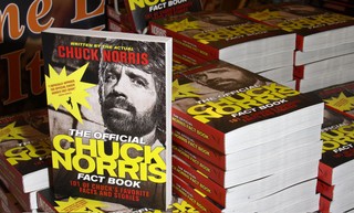 Chuck Norris zachęca do pożyczek w BZ WBK. Ponoć gaża Strażnika z Teksasu mniejsza niż innych gwiazd