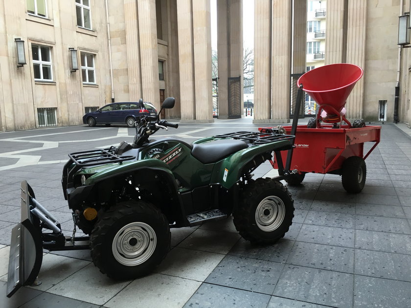 Tak w MEN marnowano pieniądze! 