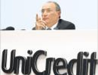 Federico Ghizzoni musi wymyślić UniCredit na nowo