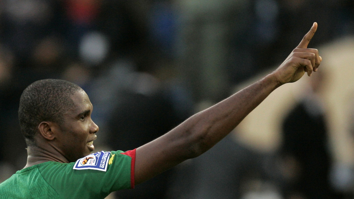 Kapitan reprezentacji Kamerunu Samuel Eto'o wraca do drużyny narodowej po ośmiomiesięcznej dyskwalifikacji nałożonej przez macierzystą federację. 31-letni piłkarz znalazł się w składzie na spotkanie kwalifikacyjne trzeciej rundy Pucharu Narodów Afryki.