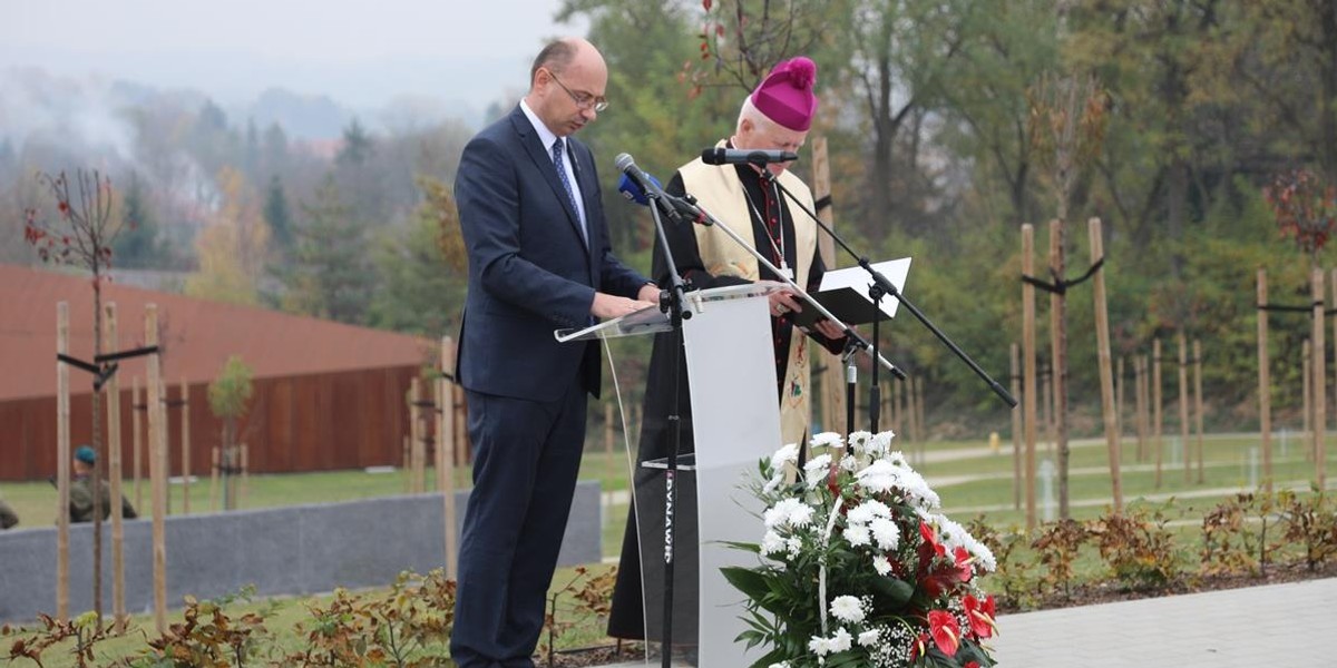 Na terenie Muzeum Polaków Ratujących Żydów został oficjalnie otwarty „Sad Pamięci” 