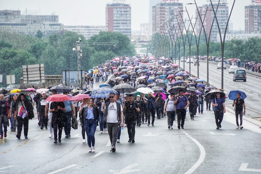 U Beogradu od 14 sati pada uporna kiša