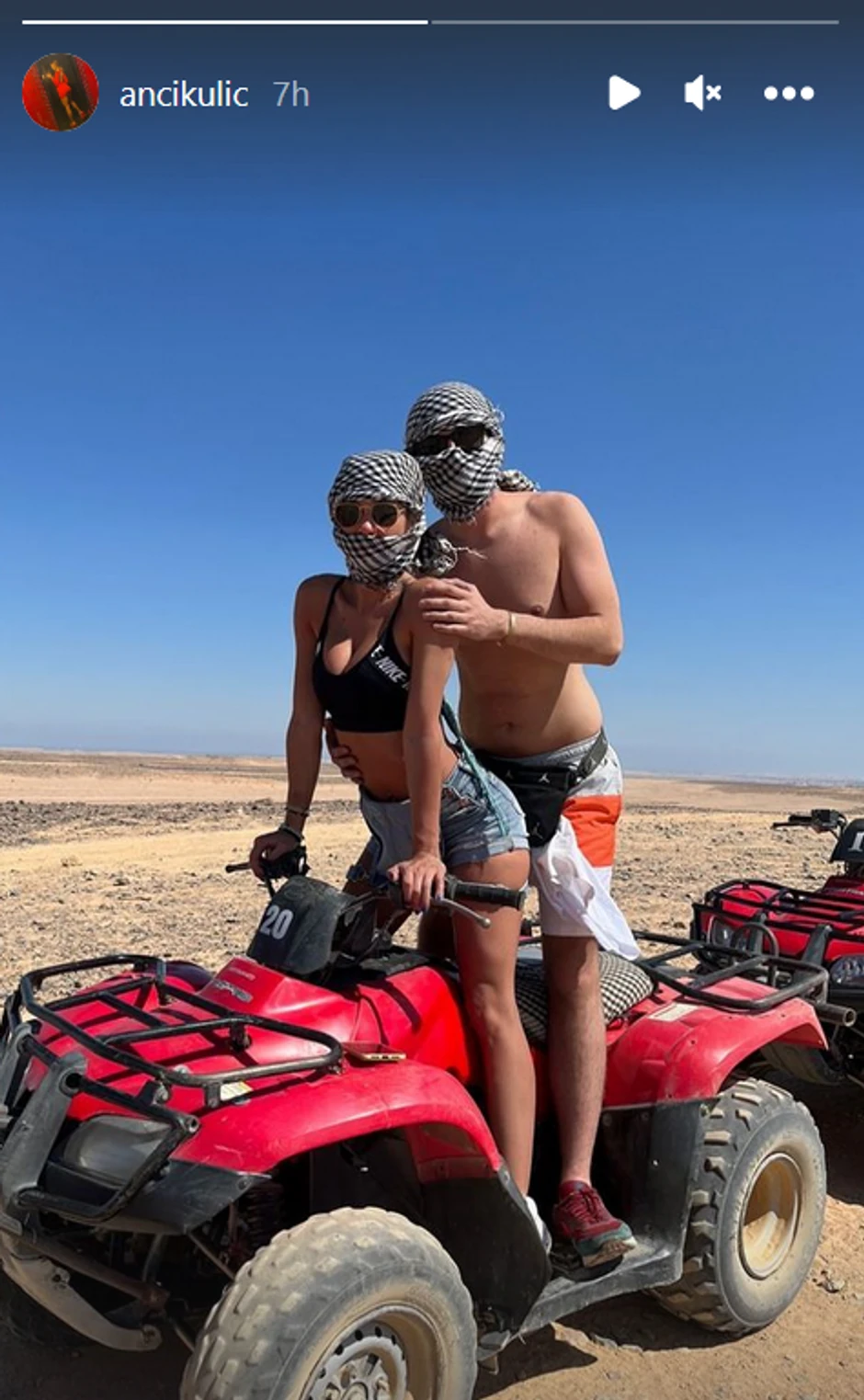 Ana Kulić sa dečkom