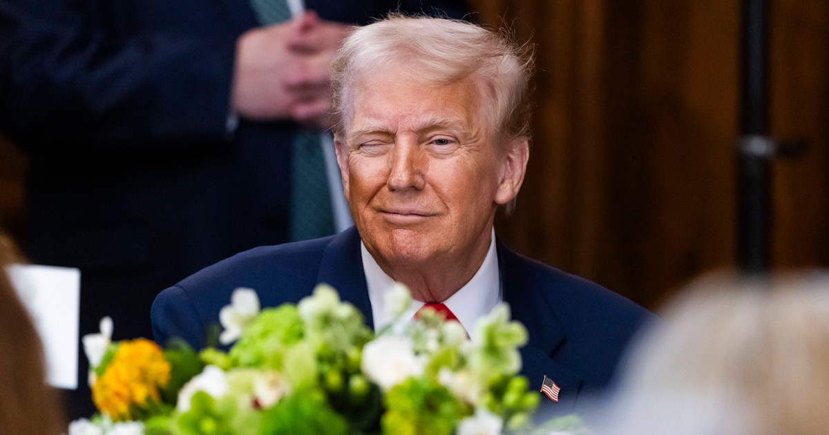 Donald Trump zapowiada 200 proc. cła na europejskie alkohole. „To świetne rozwiązanie”