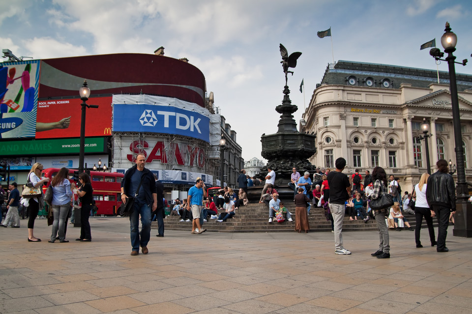 Piccadilly Circus w Londynie