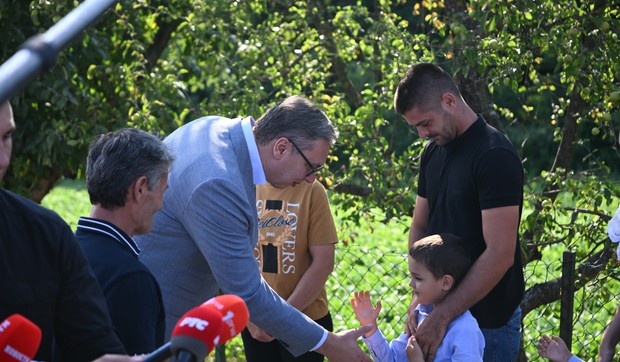 Aleksandar Vučić u poseti porodici Todorović