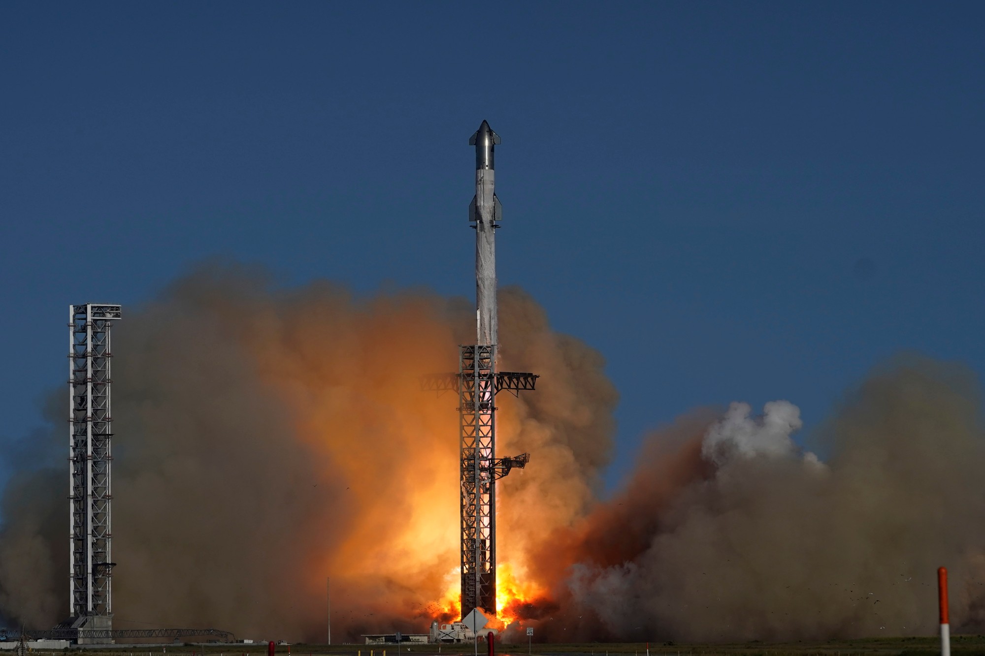 Šiesty skúšobný let kozmickej lode Starship a nosnej rakety Super Heavy.