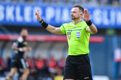 Paweł Raczkowski bohaterem skandalu. Polscy sędziowie "narozrabiali" w Grecji?