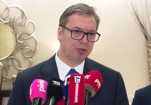 Vučić, Azerbejdžan