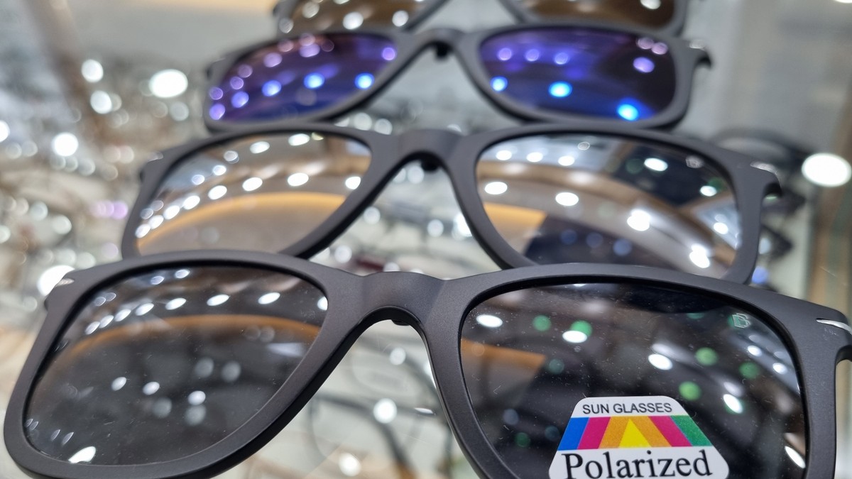 Polarizovana stakla rade uklanjanju odsjaj sa puta i vode