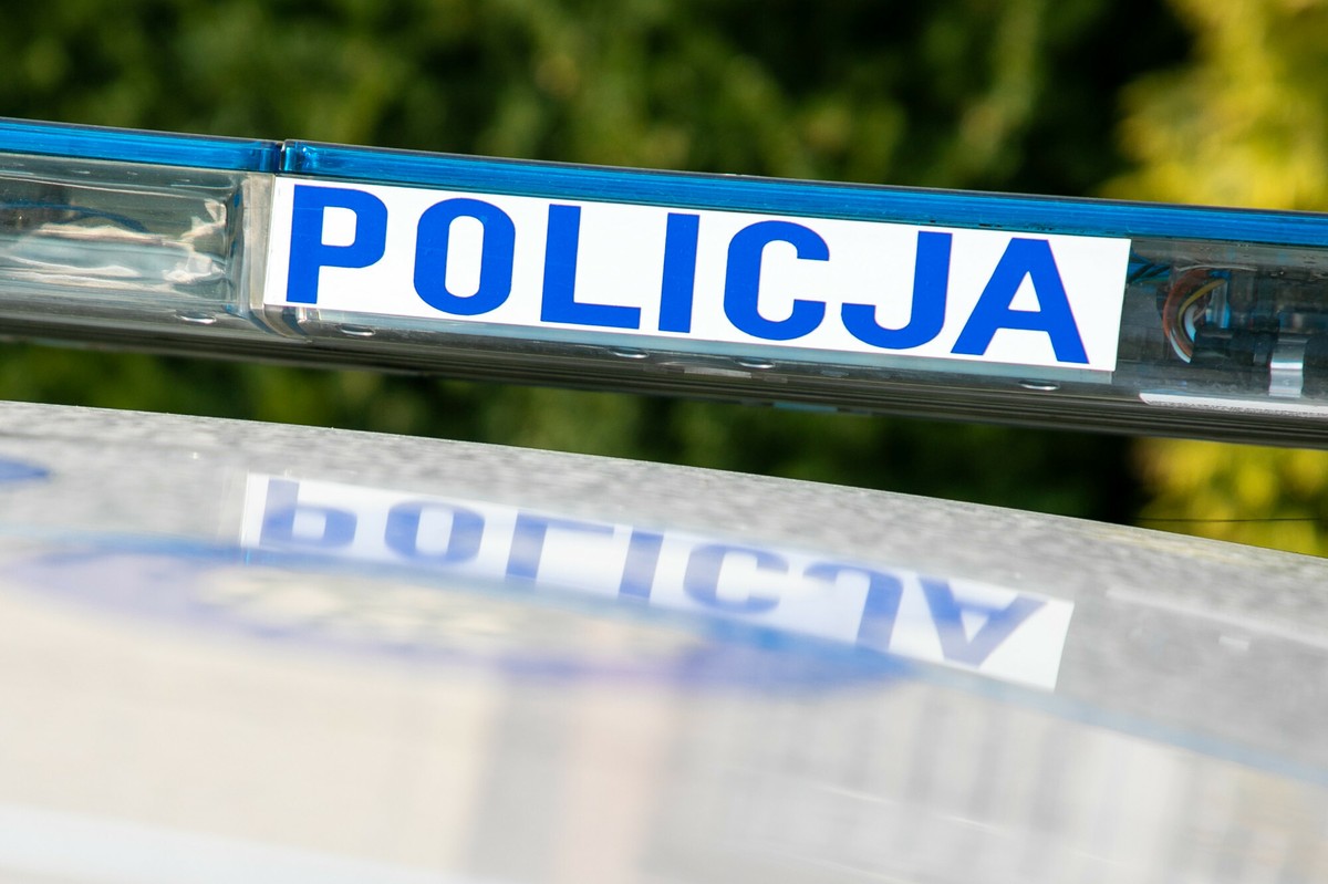 Policja bada okoliczności śmierci mężczyzny, którego ciało znaleziono w ognisku