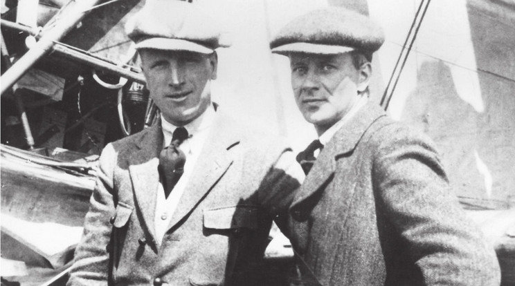 John Alcock és Arthur Brown, akik elsőként repülték át az Atlanti-óceánt, megszakítás nélkül./ Fotó: Northfoto