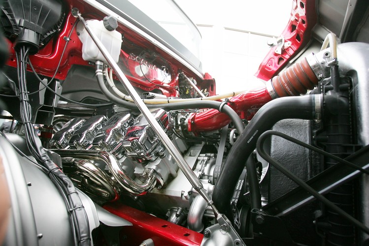 Potwora budzi do życia...