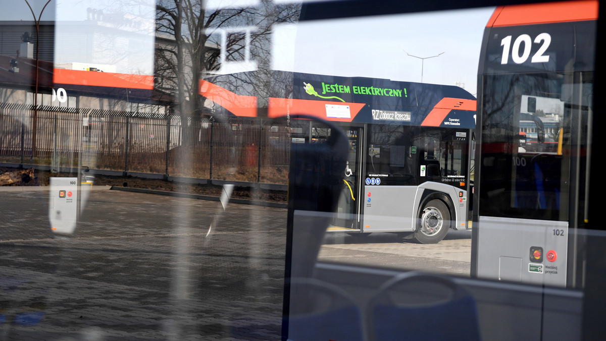 Rzeszów: 10 pierwszych autobusów elektrycznych wyjechało na ulice
