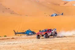 Czerwony guzik na Rajdzie Dakar ratuje życie, ale także kończy udziału w imprezie [FOTO]