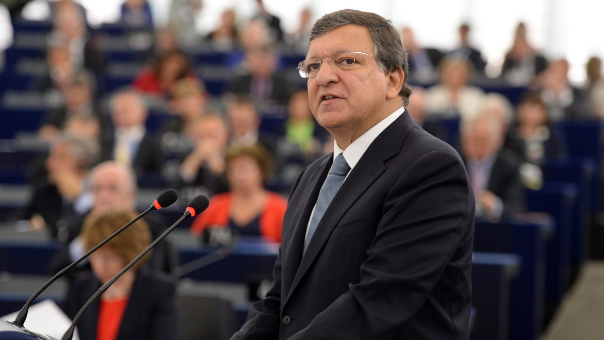Zdaniem niemieckiego dziennika "Sueddeutsche Zeitung" przewodniczący Komisji Europejskiej Jose Manuel Barroso w ciągu dziesięciu lat sprawowania tej funkcji osłabił zarówno swój urząd, jak i całą UE, pozostawiając po sobie "tragiczny spadek".