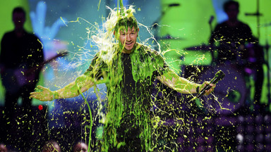 Gwiazdy oblane zielonym szlamem podczas Kids' Choice Awards 2014