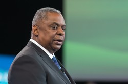 Nagła wizyta sekretarza obrony USA w Kijowie. "Jestem dziś tutaj, aby..."