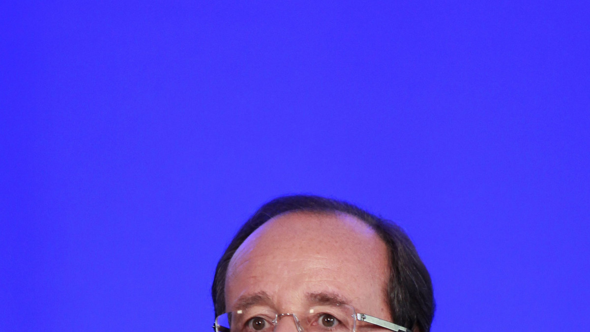 Francuski prezydent Francois Hollande podkreślił dzisiaj, że dotrzyma swoich wcześniejszych zobowiązań i obniży do końca przyszłego roku deficyt budżetowy do 3 proc. PKB. Szef państwa zaznaczył, że w celu uzyskania oszczędności rząd obetnie wydatki publiczne.