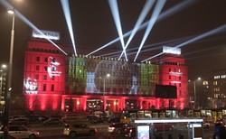 Niezwykły pokaz promował światową premierę dokumentu "Racing Extinction – Ginący Świat"