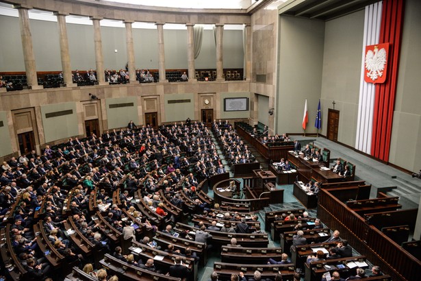 Takiej zgody dawno w Sejmie nie było. Posłowie: Haniebna ustawa