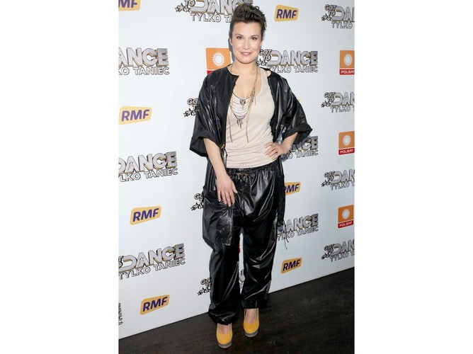 Nawet dziewczęca uroda Katarzyny Kępki nie uratowała tej stylizacji