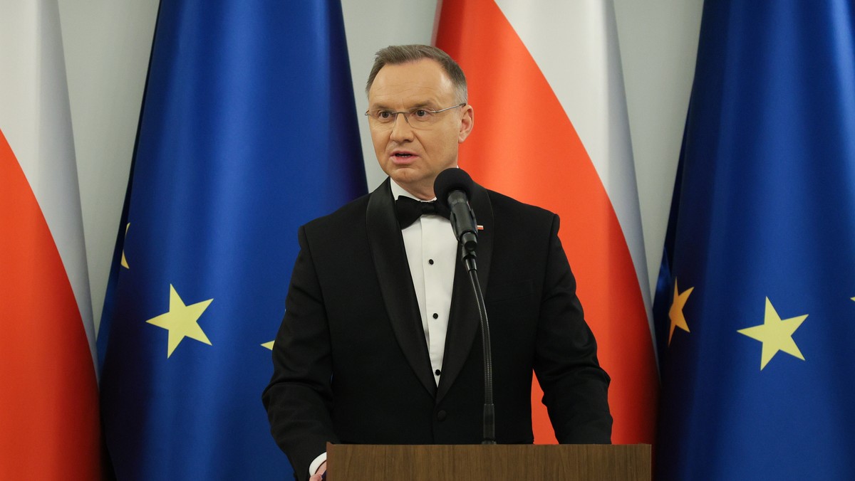 Andrzej Duda komentuje wywiad Wołodymyra Zełenskiego, podkreślając kontrowersyjność takiej sytuacji w bieżącej polityce [Źródło: PAP]
