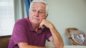 Bezpłatna pomoc dla osób 60+. Te usługi w domach seniorów zostaną wykonane za darmo